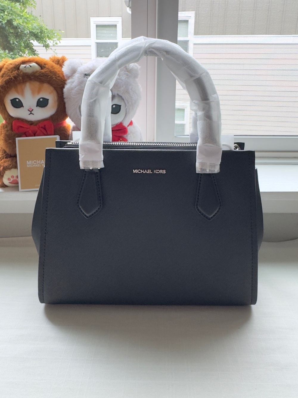NWT 👜Michael Kors black Marilyn Medium Saffiano Leather Satchel